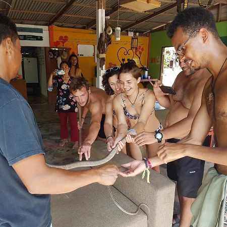 Slacklines Hostel Ko Lanta エクステリア 写真
