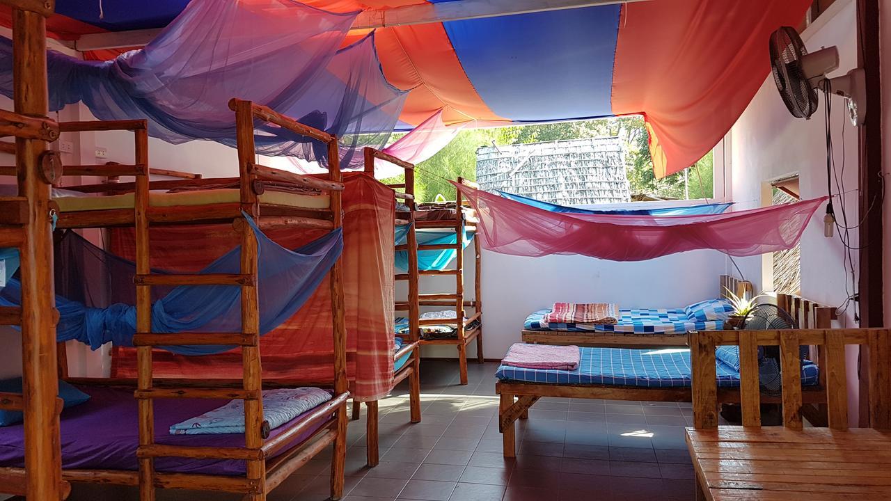 Slacklines Hostel Ko Lanta エクステリア 写真